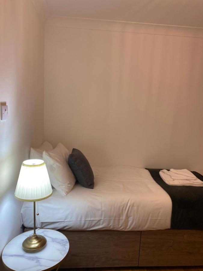 Paradise Luxury Apartment อ็อกซ์ฟอร์ด ภายนอก รูปภาพ
